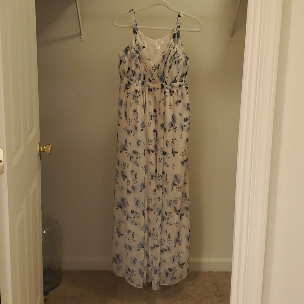 Long maternity dress